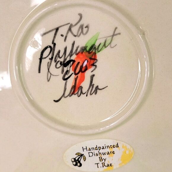 Handpainted. Easter Plate by T Rae. EUC - Picture 11 of 11